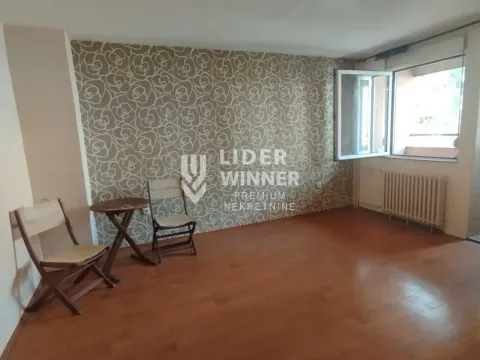 Stan in Zvezdara Sve Podlokacije