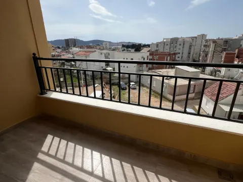 Rent, studio apartment, 30m², Šušanj, Bar - image 7