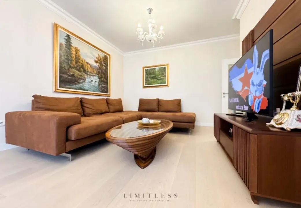 Izdavanje, trosoban stan, 95m², Momišići, Podgorica