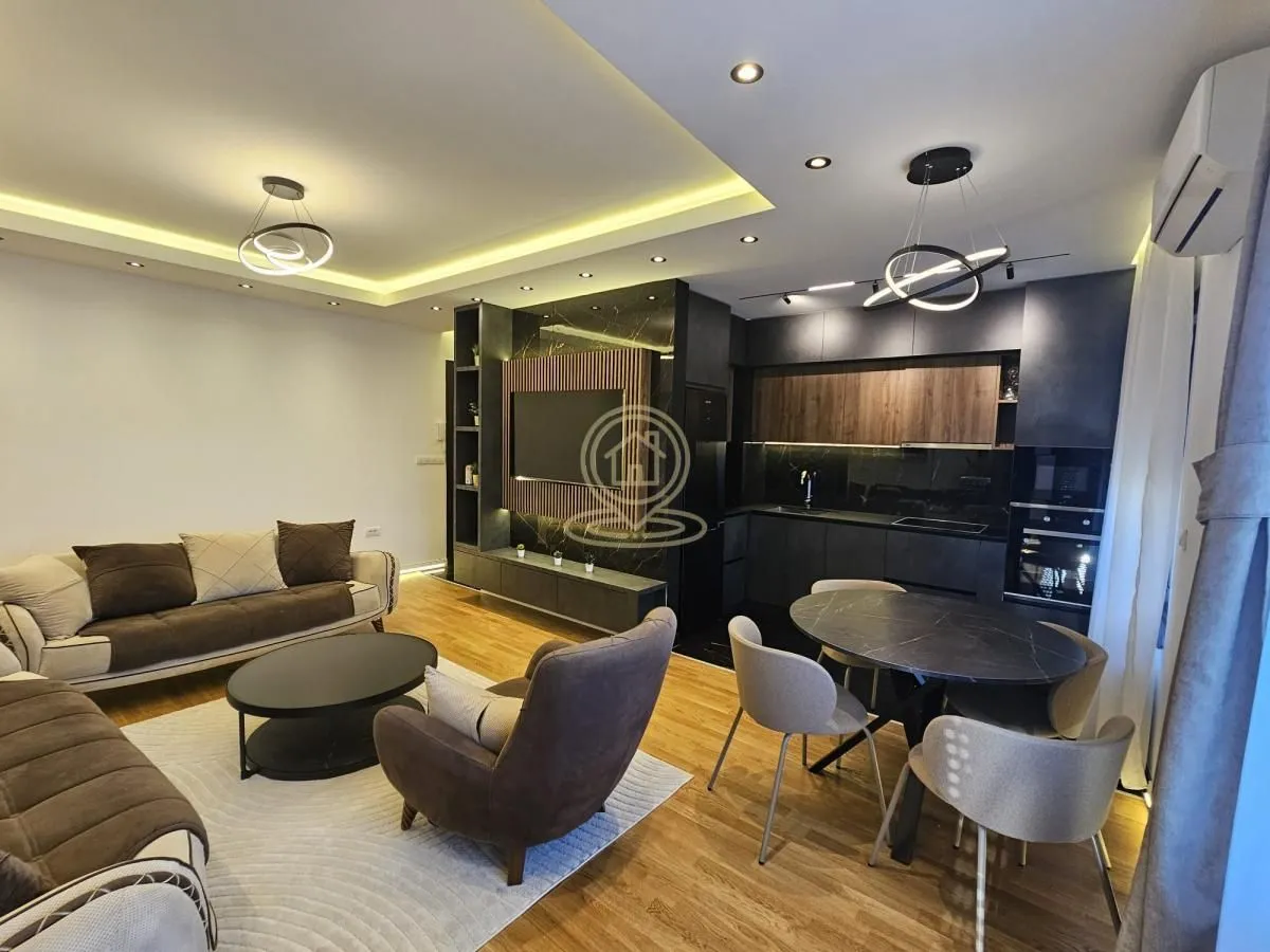 Izdavanje, trosoban stan, 75m², Lekino Brdo, Voždovac Sve Podlokacije