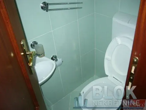 Rent, three bedroom apartment, 85m², Podgorica, Crna Gora - image 7
