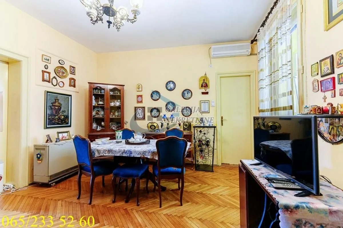 Prodaja, trosoban stan, 85m², Slavija, Vračar Sve Podlokacije