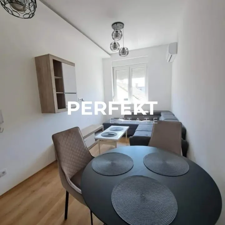 Rent, two bedroom apartment, 40m², Centar, Pančevo
