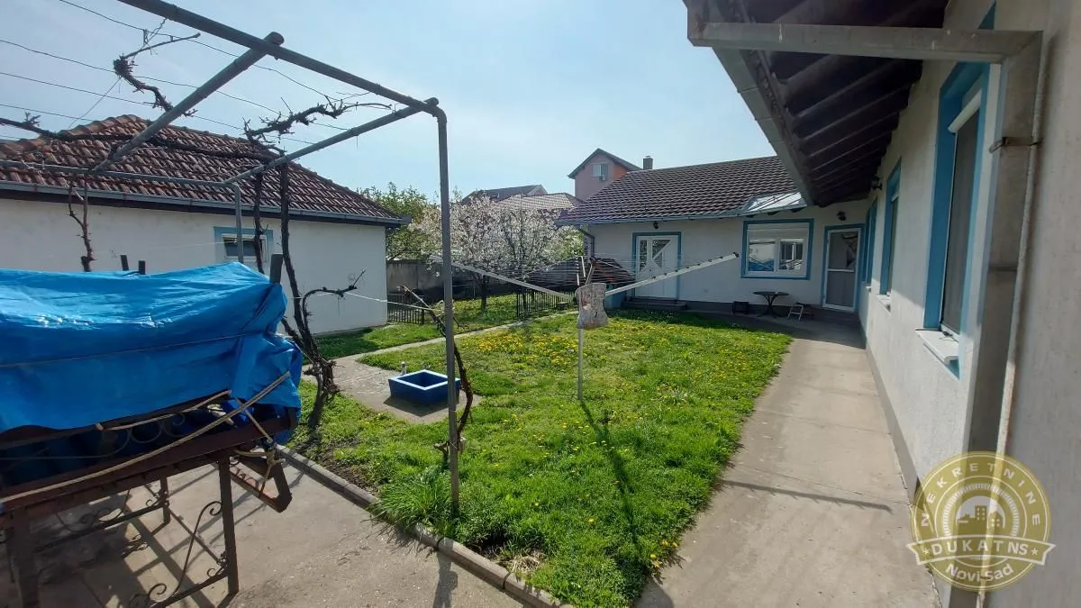 Prodaja, kuća, 340m², Veternik, Novi Sad Sve Podlokacije