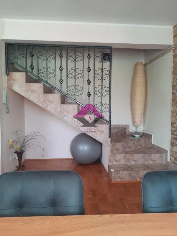 Sale, four bedroom apartment, 120m², Mladenovac, Beograd