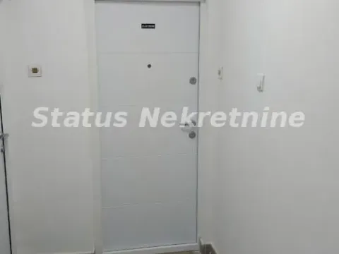 Izdavanje, garsonjera, 26m², Stari grad, Novi Sad - image 4