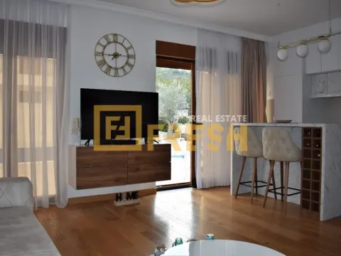 Izdavanje, jednosoban stan, 51m², Tivat, Crna Gora - image 10