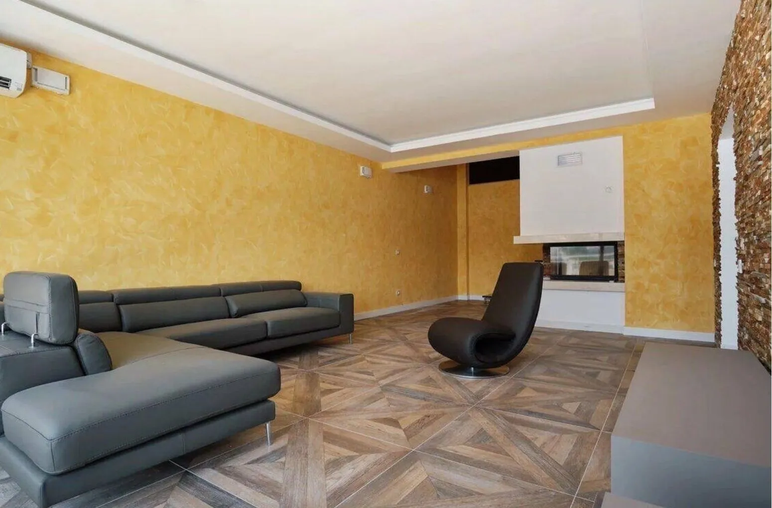 Sale, four bedroom apartment, 350m², Rafailovići, Budva