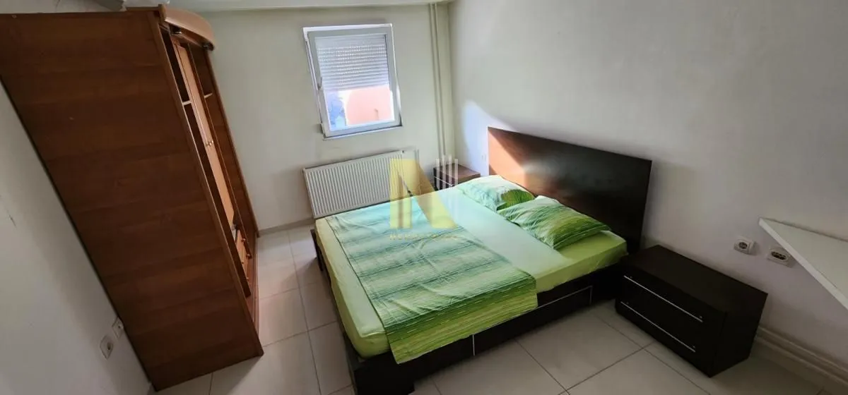Izdavanje, trosoban stan, 65m², Petrovaradin, Novi Sad