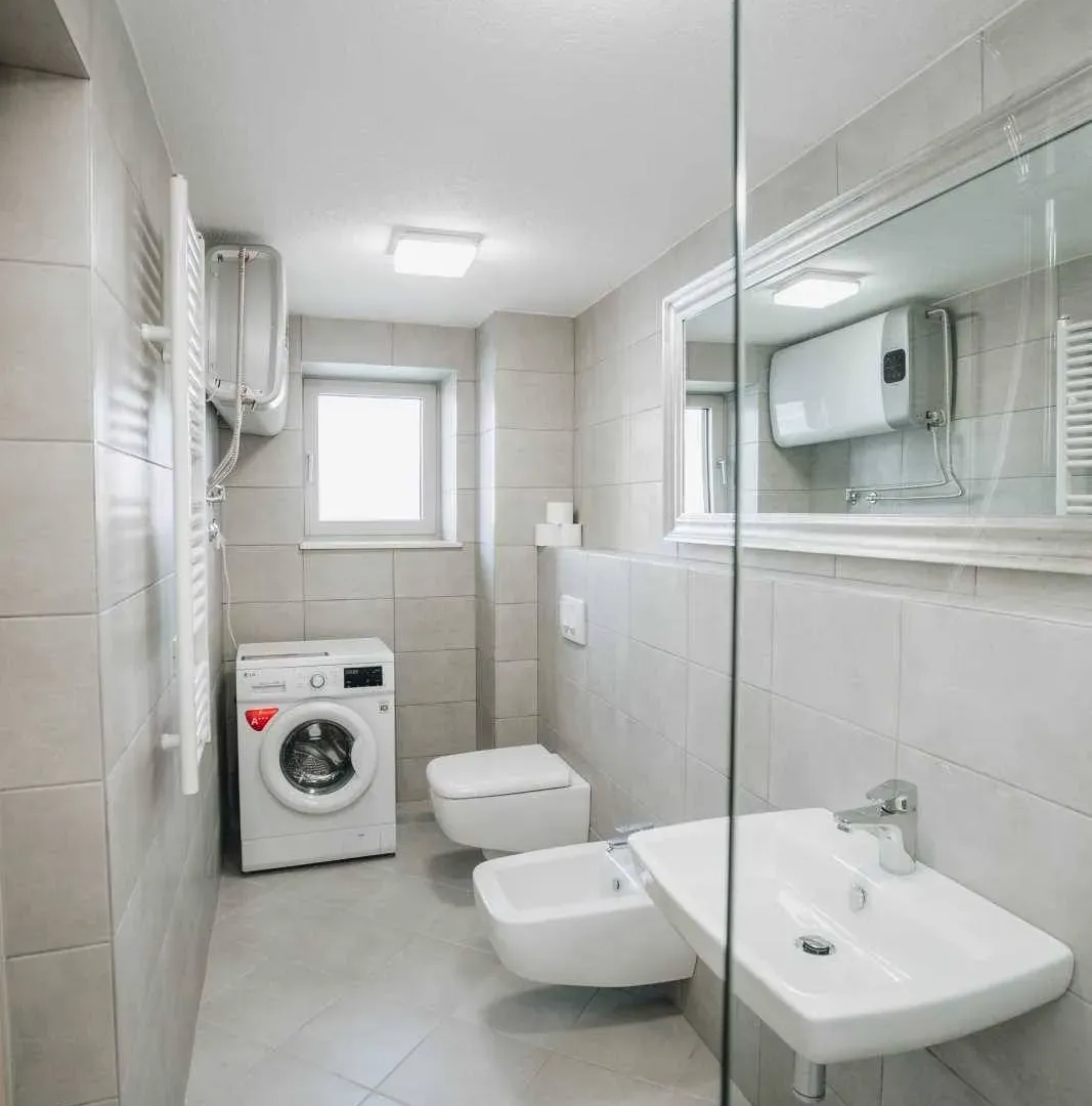 Prodaja, kuća, 300m², Krašići, Tivat