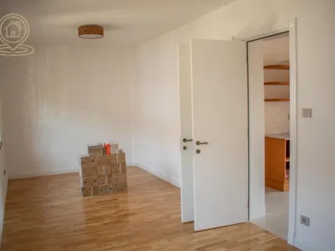 Izdavanje, poslovni prostor, 145m², Zemun Gornji Grad, Zemun Sve Podlokacije - image 9