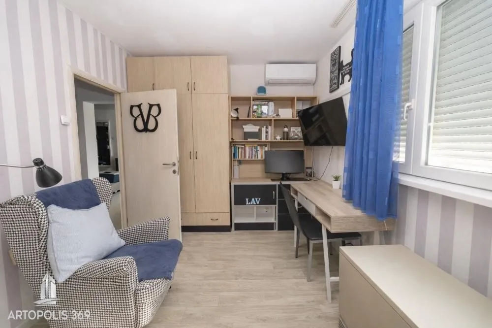 Sale, two bedroom apartment, 62m², Karaburma, Palilula Sve Podlokacije