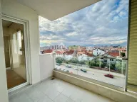 Izdavanje, dvosoban stan, 70m², Stari Aerodrom, Podgorica - image 2