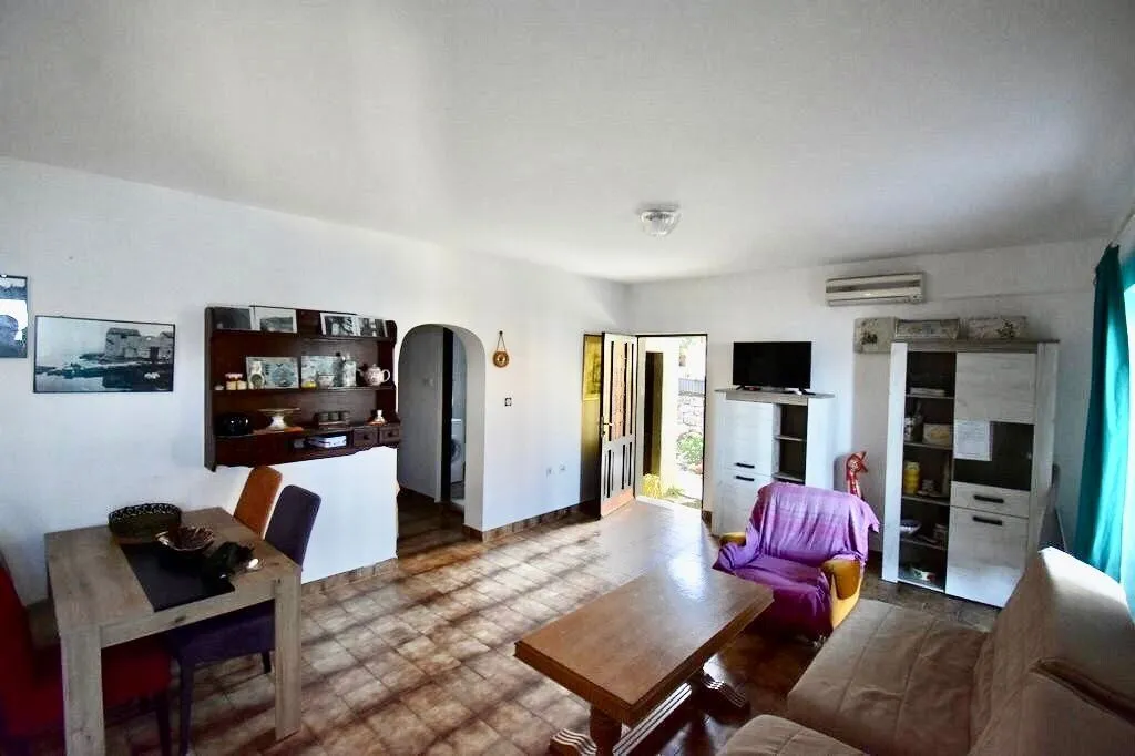 Prodaja, kuća, 210m², Krašići, Tivat