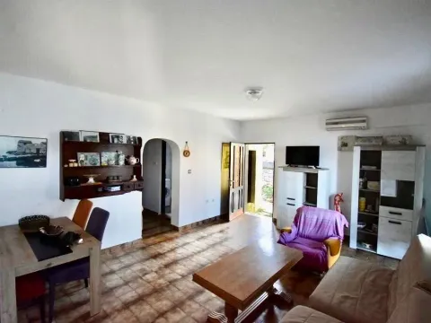 Prodaja, kuća, 210m², Krašići, Tivat - image 3