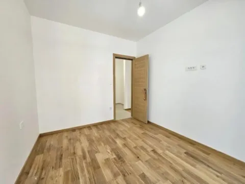 Prodaja, jednosoban stan, 46m², New City, Podgorica - image 4