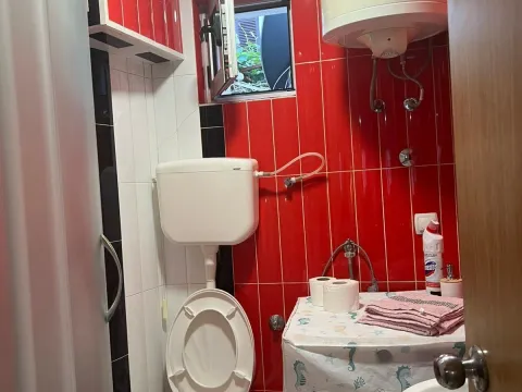 Izdavanje, garsonjera, 35m², Budva, Crna Gora - image 6