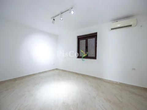 Izdavanje, poslovni prostor, 90m², Masline, Podgorica - image 5