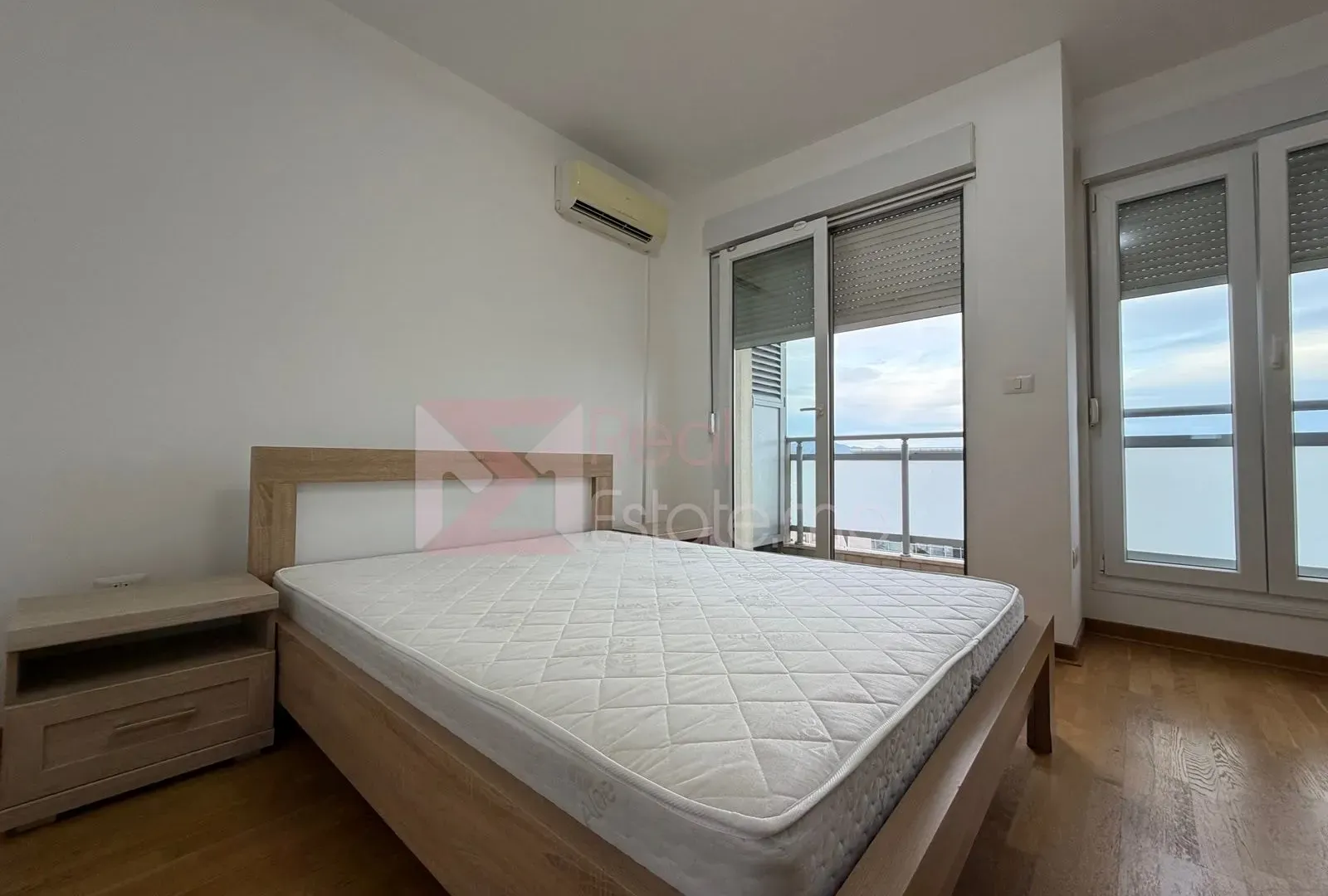 Rent, two bedroom apartment, 68m², City Kvart, Podgorica