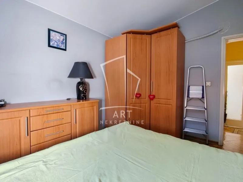 Prodaja, kuća, 204m², Banjica, Voždovac Sve Podlokacije