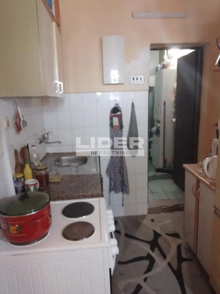Sale, one bedroom apartment, 33m², Stari Grad, Beograd