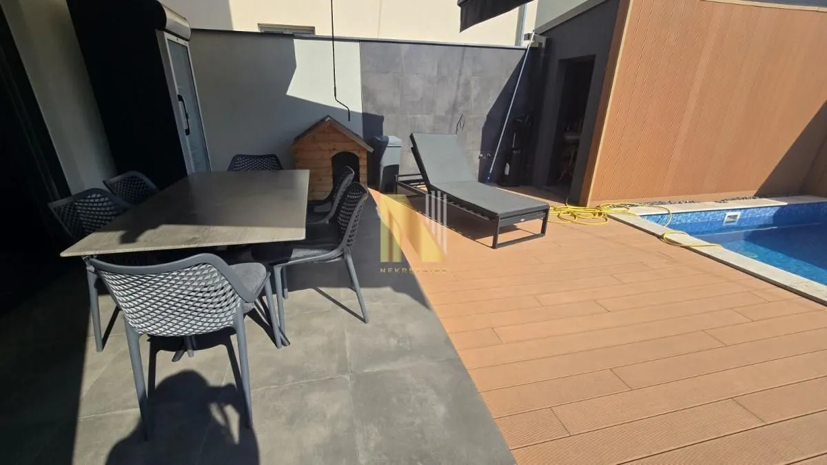 Prodaja, kuća, 183m², Veternička rampa, Novi Sad Sve Podlokacije