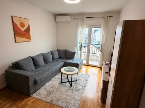 Rent, one bedroom apartment, 40m², Centar, Cetinje - image 6