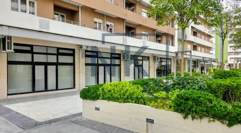 Rent, office space, 55m², Central Point, Podgorica