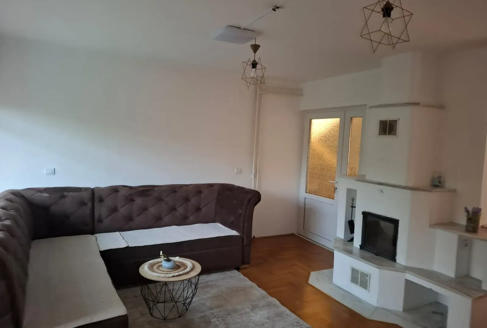 Izdavanje, kuća, 300m², Stari Aerodrom, Podgorica