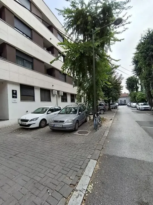 Rent, parking/garage, 17m², Socijalno, Novi Sad Sve Podlokacije