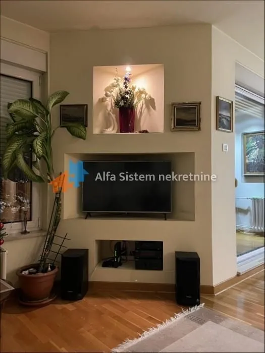 Rent, three bedroom apartment, 95m², Autokomanda, Voždovac Sve Podlokacije