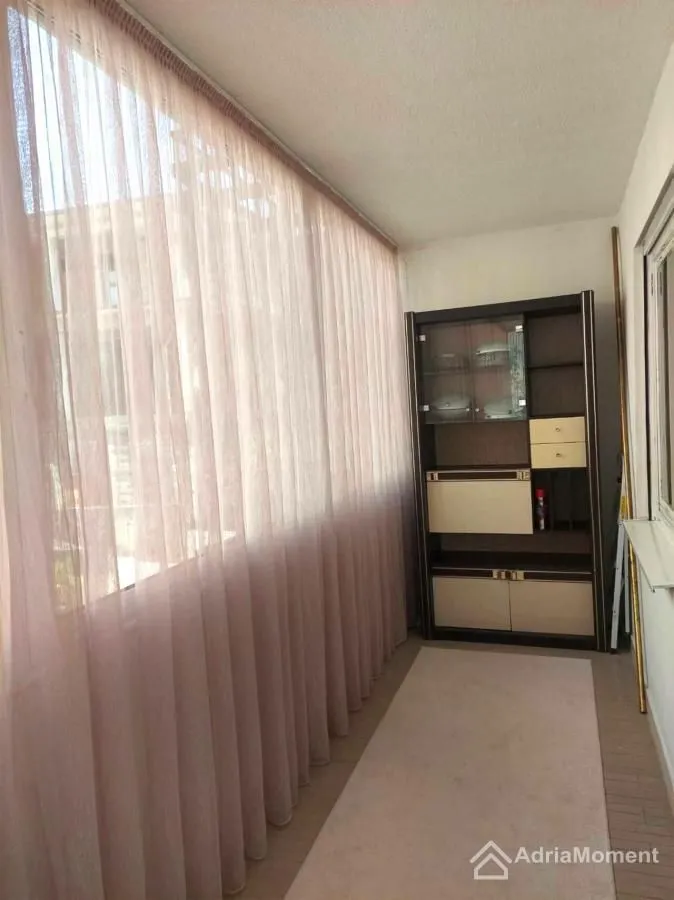 Prodaja, dvosoban stan, 83m², Kalimanj, Tivat
