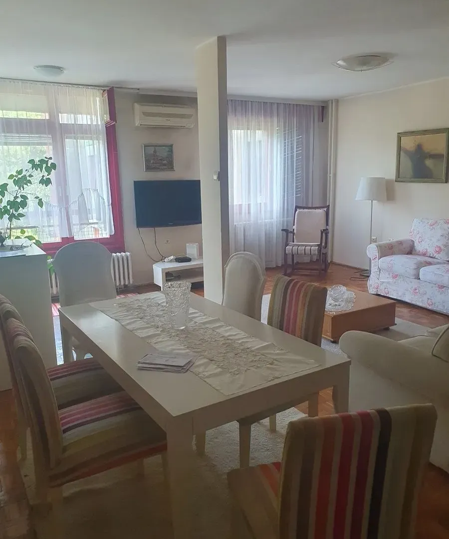 Prodaja, trosoban stan, 77m², Banjica, Voždovac Sve Podlokacije