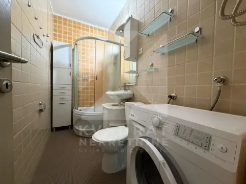 Rent, one bedroom apartment, 50m², Preko Morače, Podgorica - image 9