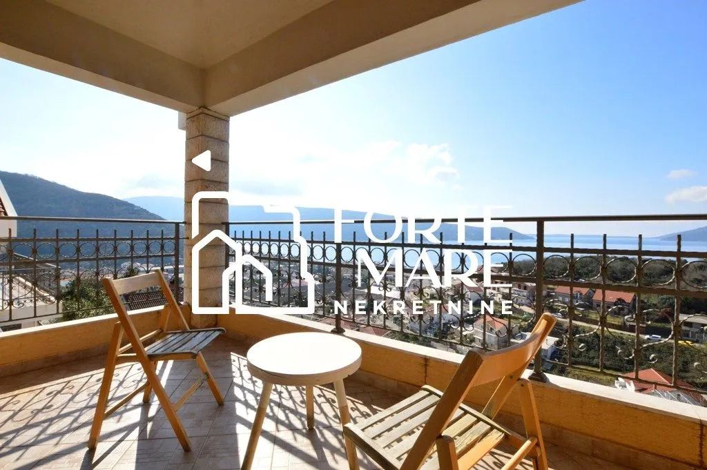Prodaja, trosoban stan, 140m², Zelenika, Herceg Novi