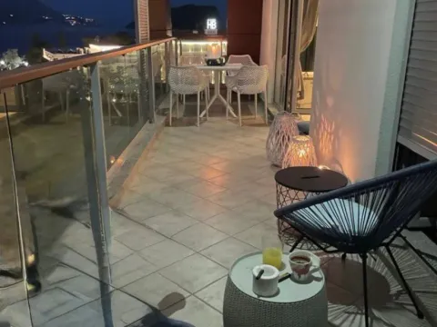 Izdavanje, jednosoban stan, 70m², Centar, Budva - image 5