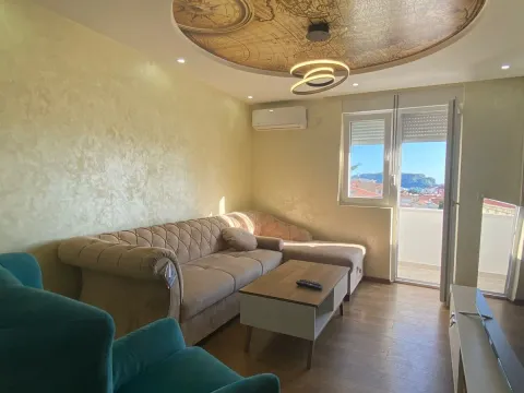 Izdavanje, jednosoban stan, 50m², Podkošljun, Budva - image 2