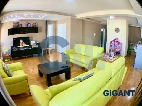 Sale, four bedroom apartment, 157m², Đeram Pijaca, Beograd