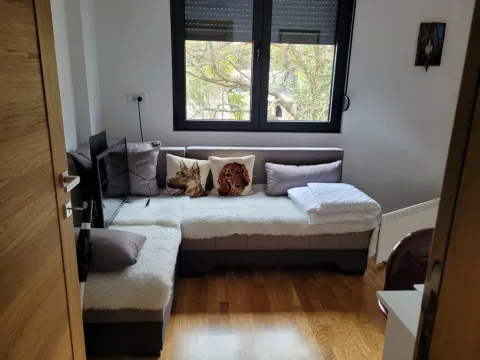 Prodaja, stan, 70m², Tivat, Crna Gora - image 2