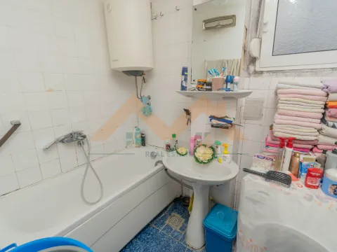 Prodaja, dvosoban stan, 72m², Pobrežje, Podgorica - image 12