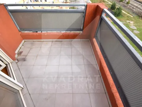 Izdavanje, jednosoban stan, 52m², Tuški Put, Podgorica - image 12