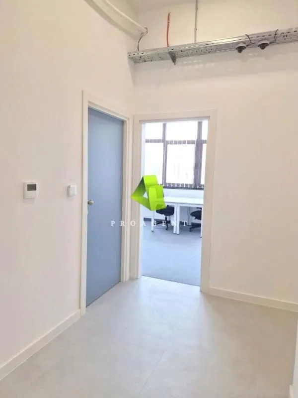 Rent, office space, 28m², Medijana, Niš