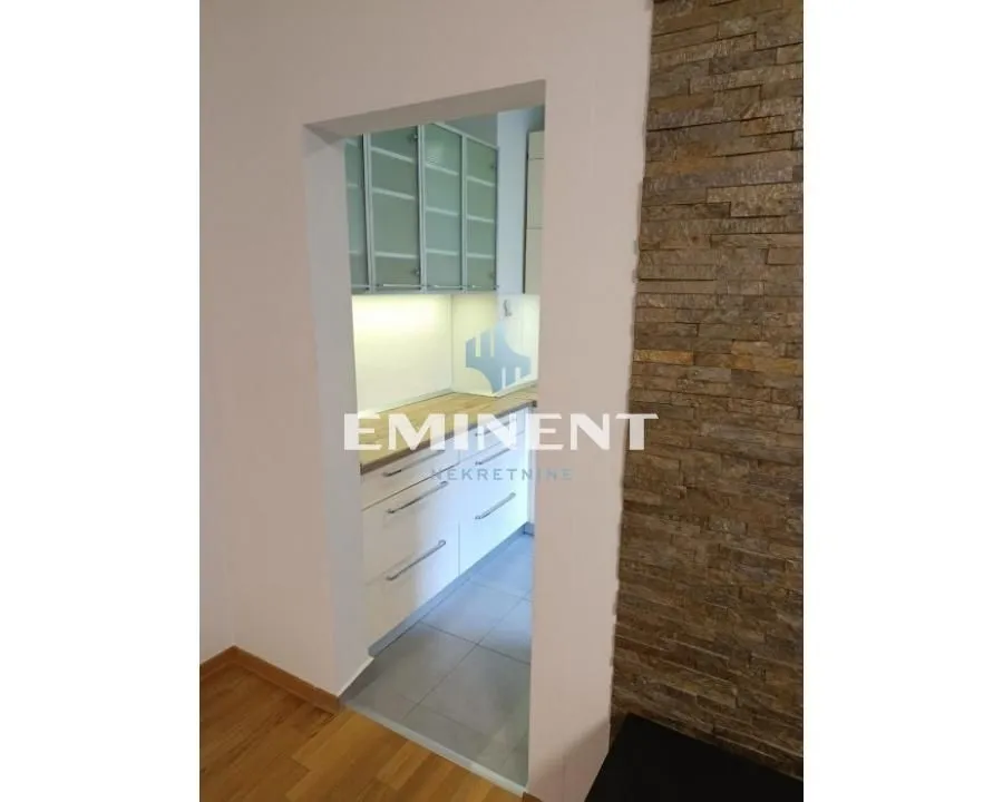 Prodaja, trosoban stan, 81m², Ada, Beograd