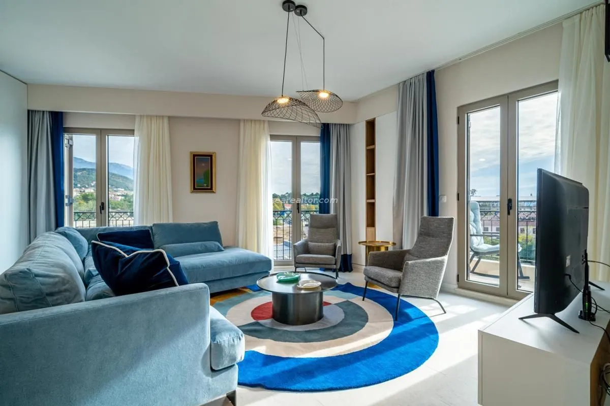 Rent, two bedroom apartment, 102m², Tivat, Crna Gora