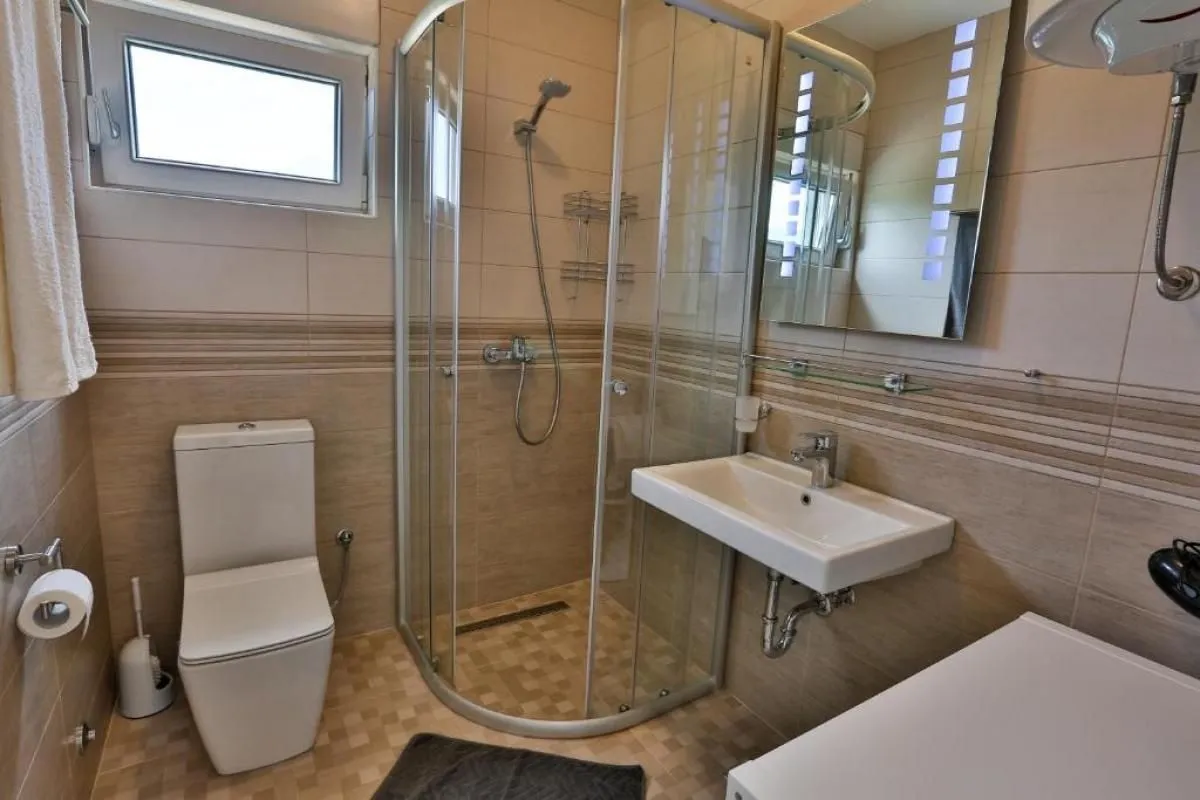 Prodaja, kuća, 469m², Đuraševići, Tivat