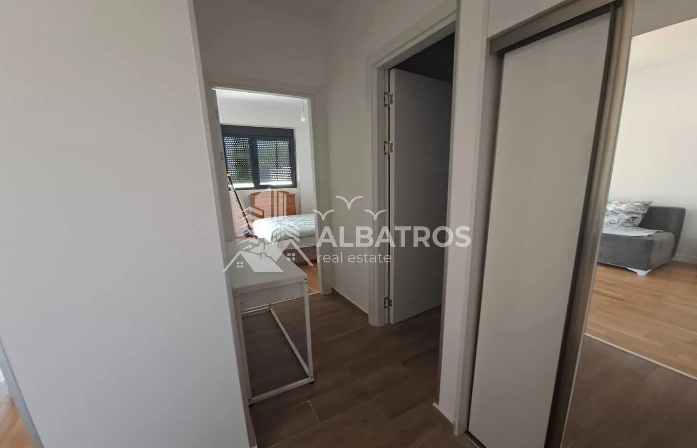 Izdavanje, jednosoban stan, 40m², Šušanj, Bar