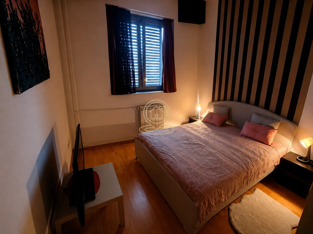Rent, two bedroom apartment, 50m², Stari Grad, Beograd