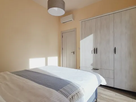 Izdavanje, jednosoban stan, 49m², Bečići, Budva - image 12