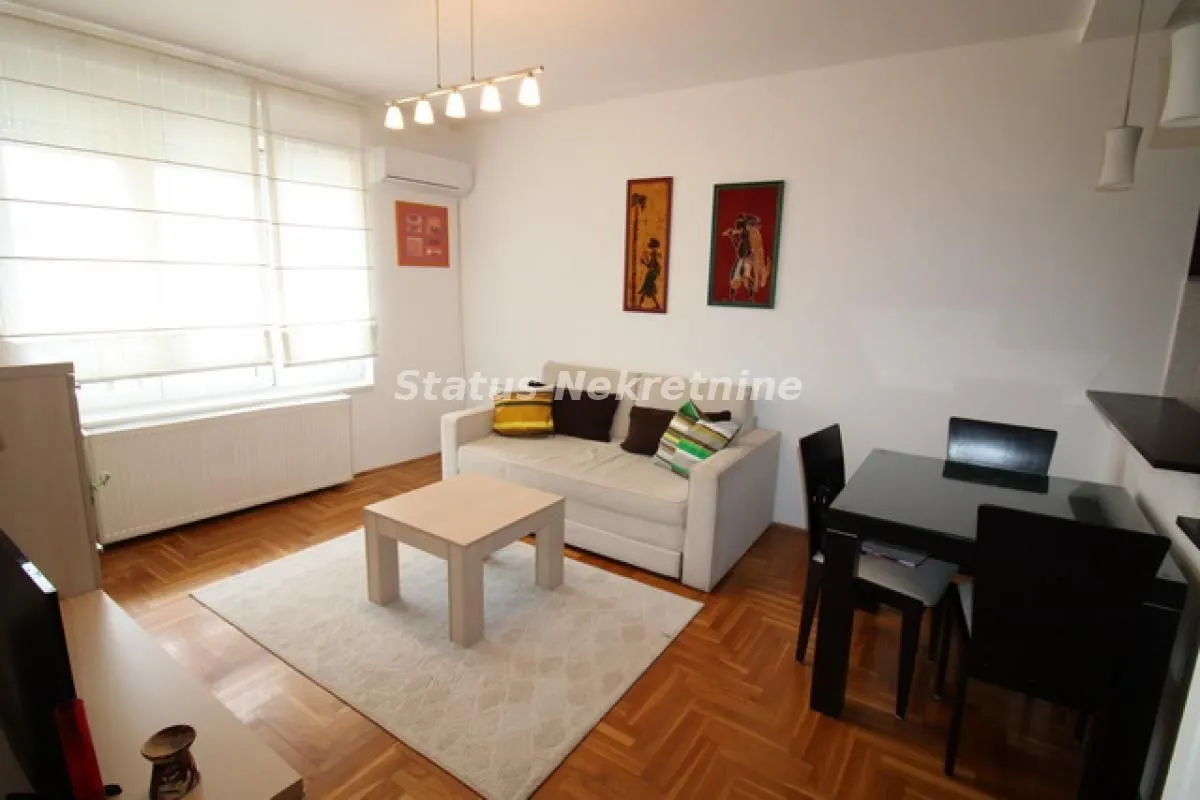 Izdavanje, jednosoban stan, 42m², Sajmište, Novi Sad