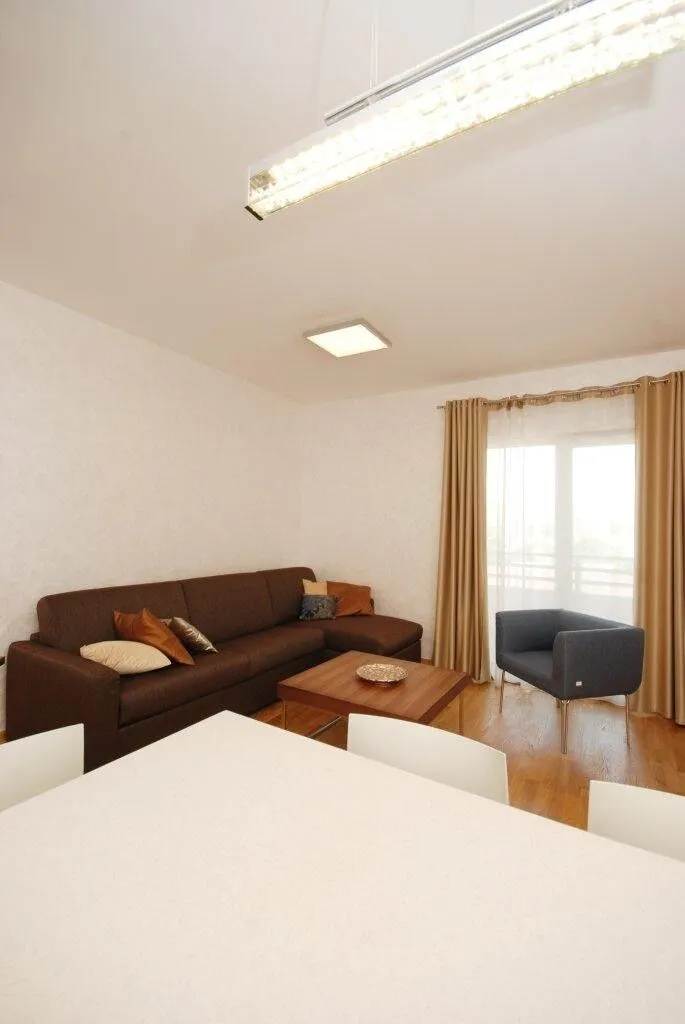 Izdavanje, dvosoban stan, 70m², City Kvart, Podgorica